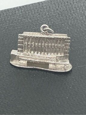Vtg 925 Sterling Silver Alberta Jubilee Auditorium Edmonton Charm